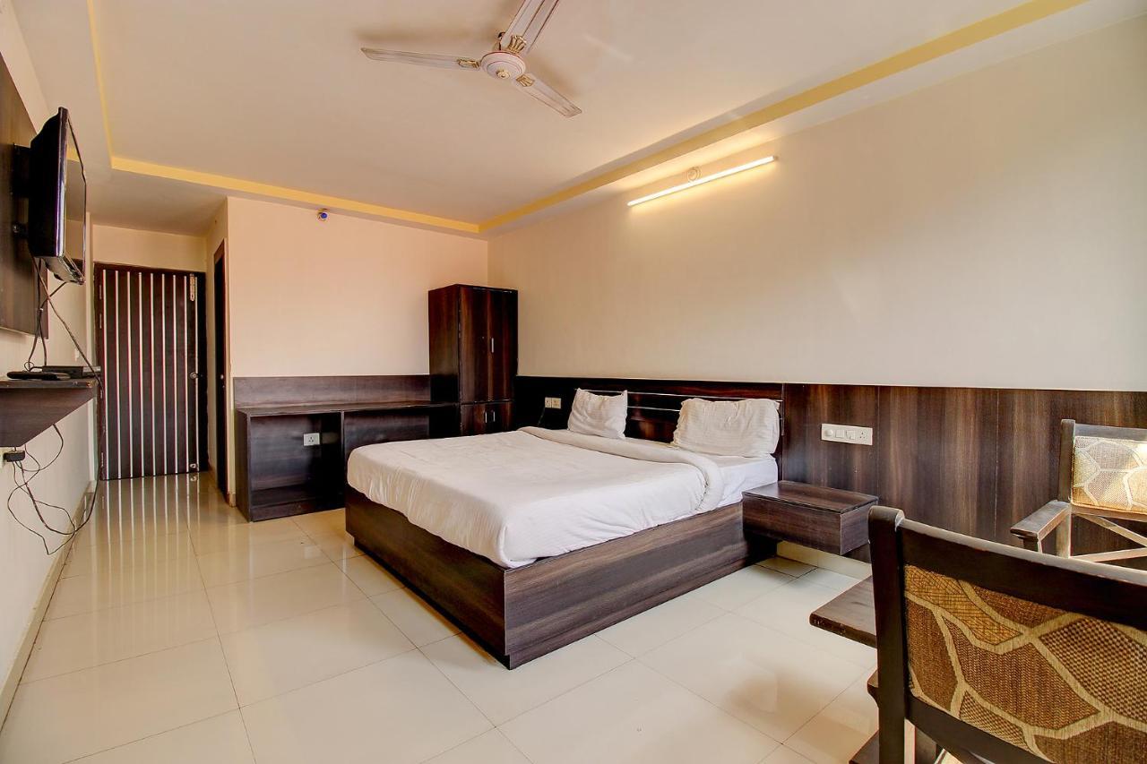 Fabhotel Ps Grand Lakhnaú Exteriér fotografie