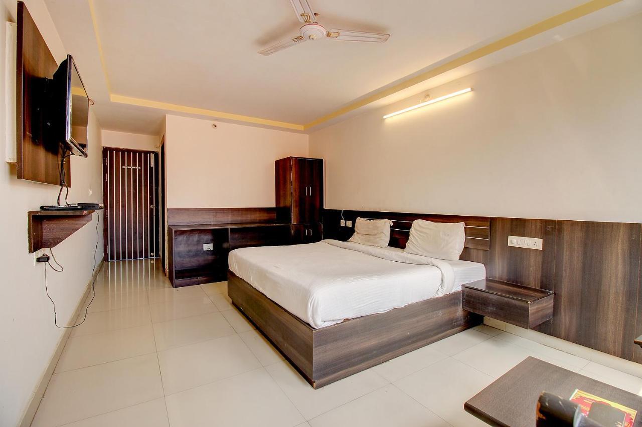 Fabhotel Ps Grand Lakhnaú Exteriér fotografie