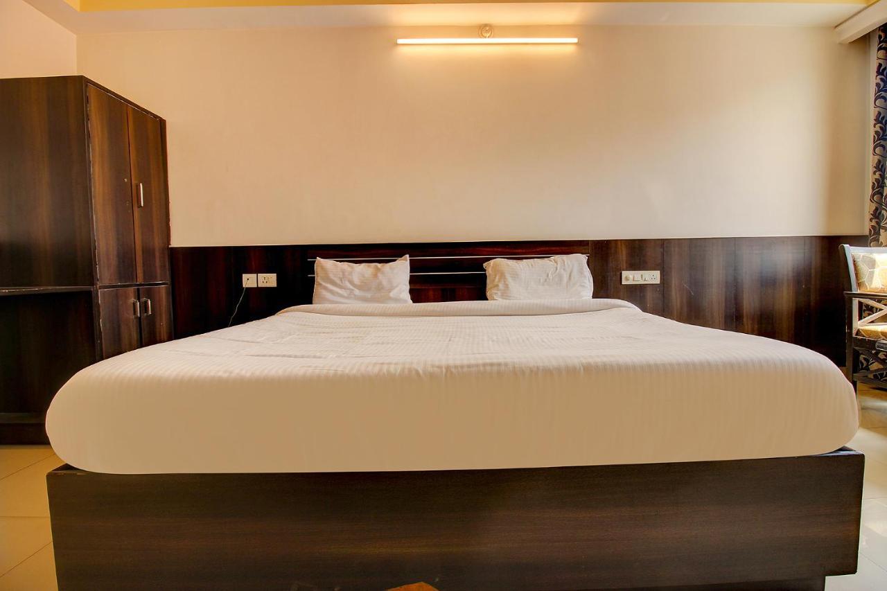Fabhotel Ps Grand Lakhnaú Exteriér fotografie