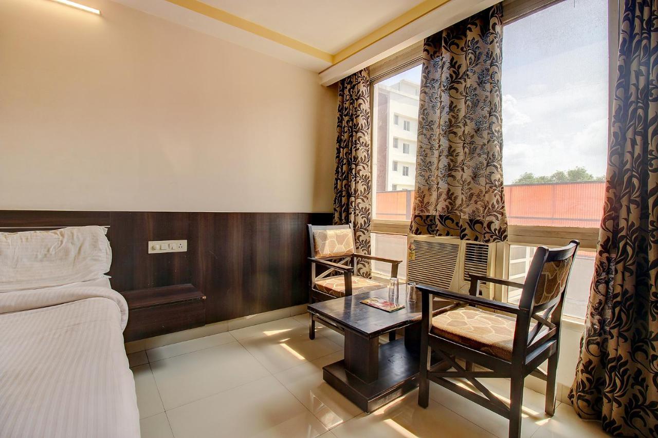 Fabhotel Ps Grand Lakhnaú Exteriér fotografie